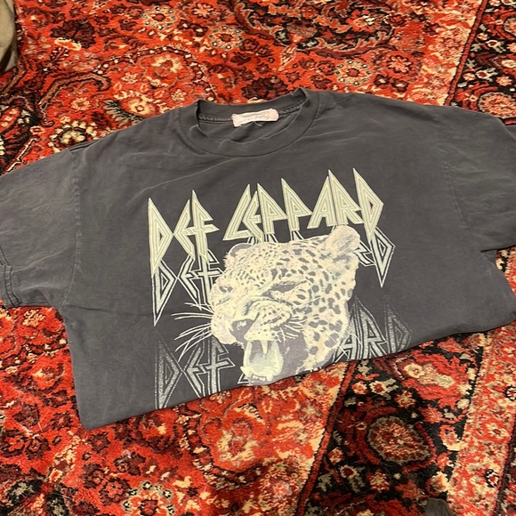 Free People Tops - Daydreamer, Def Leppard Shirt 🐯